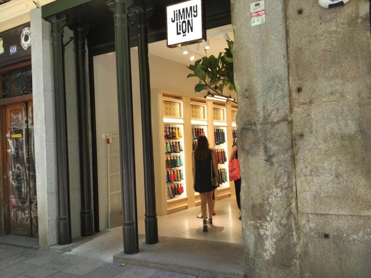 Pension Dominguez Madrid Exterior foto